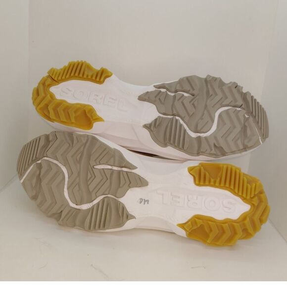 Sorel Kinetic Breakthru Caribou Womens NEW w/Tags Tan & Gray Sneakers - sz. 12 - Picture 7 of 8